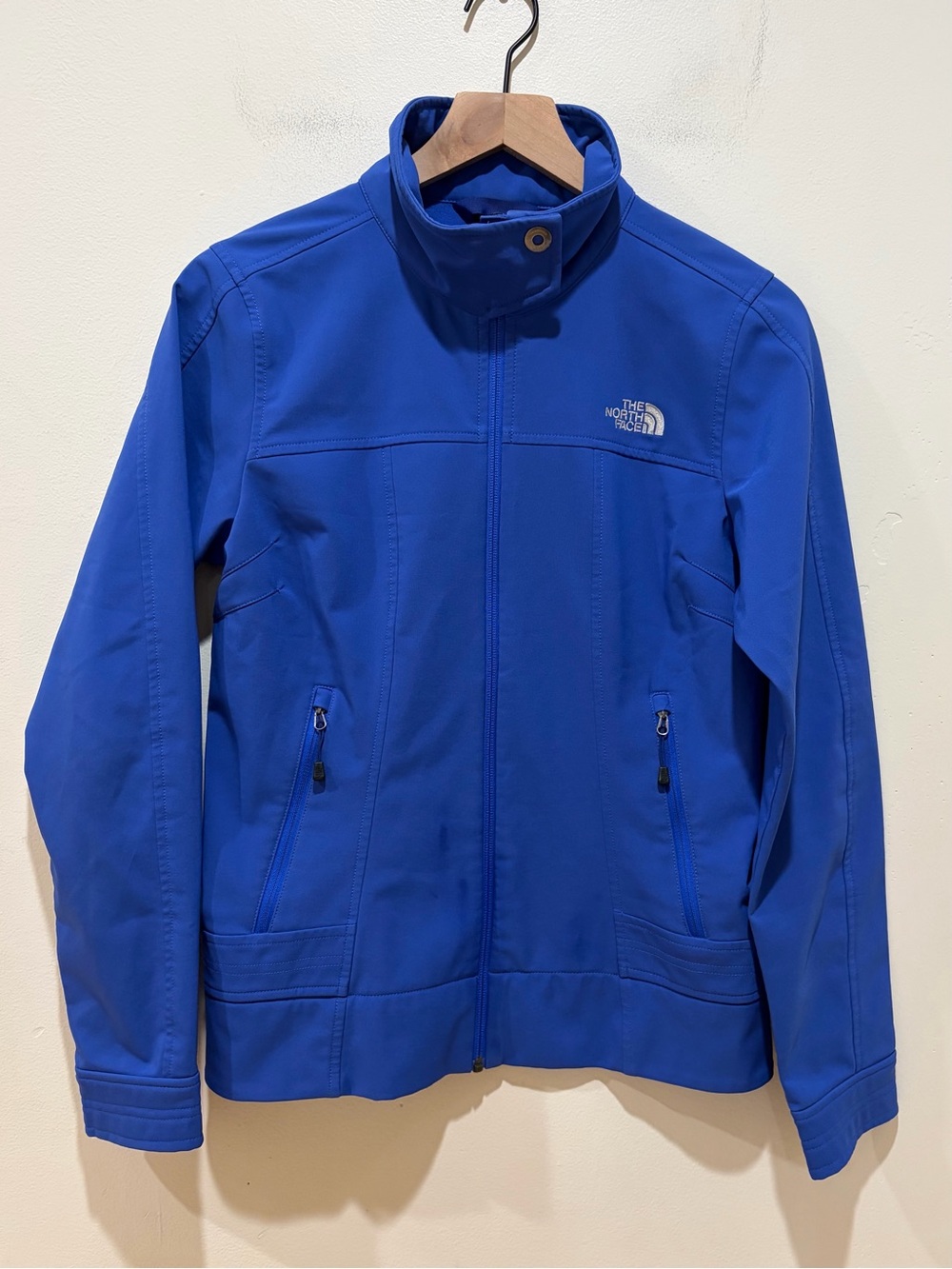 The North Face Calentito Softshell Blue Jacket - Women’s Size Medium fall sporty